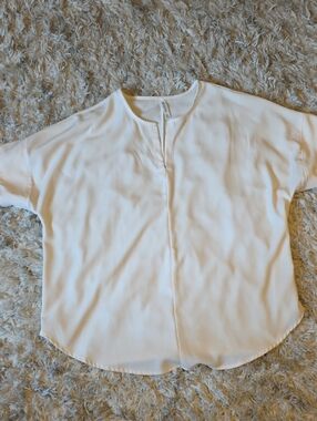 Zenana Outfitters Cream Split-Neck Short Sleeve Tunic